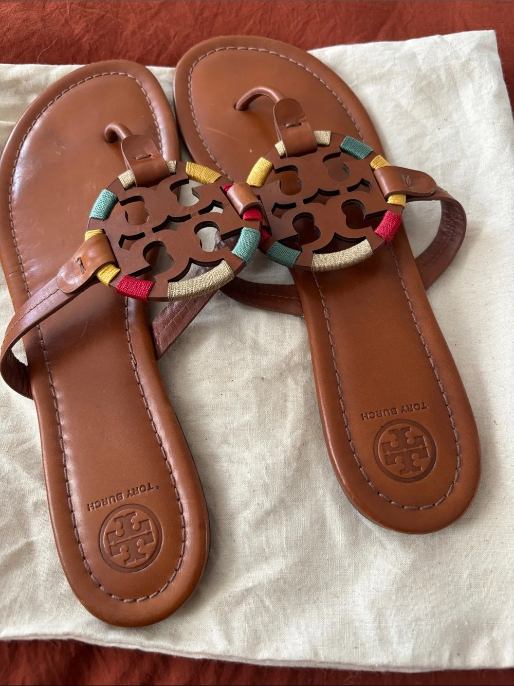 Tory Burch Brown Leather Miller Thong Sandals with Multicolor Trim - Picture 4 of 7